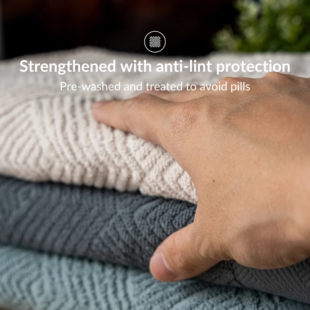 KapasLITE Bath Towel with Anti-Lint Protection – Durable &amp; Long-Lasting
