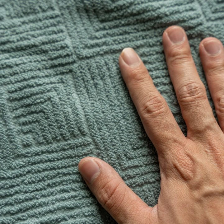 Jacquard Design Increases Surface Area for Quick Drying